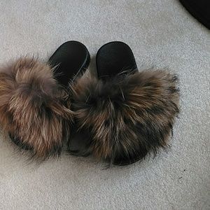 Fluffy Natural Tan Fur Slides Sz 6.5/7